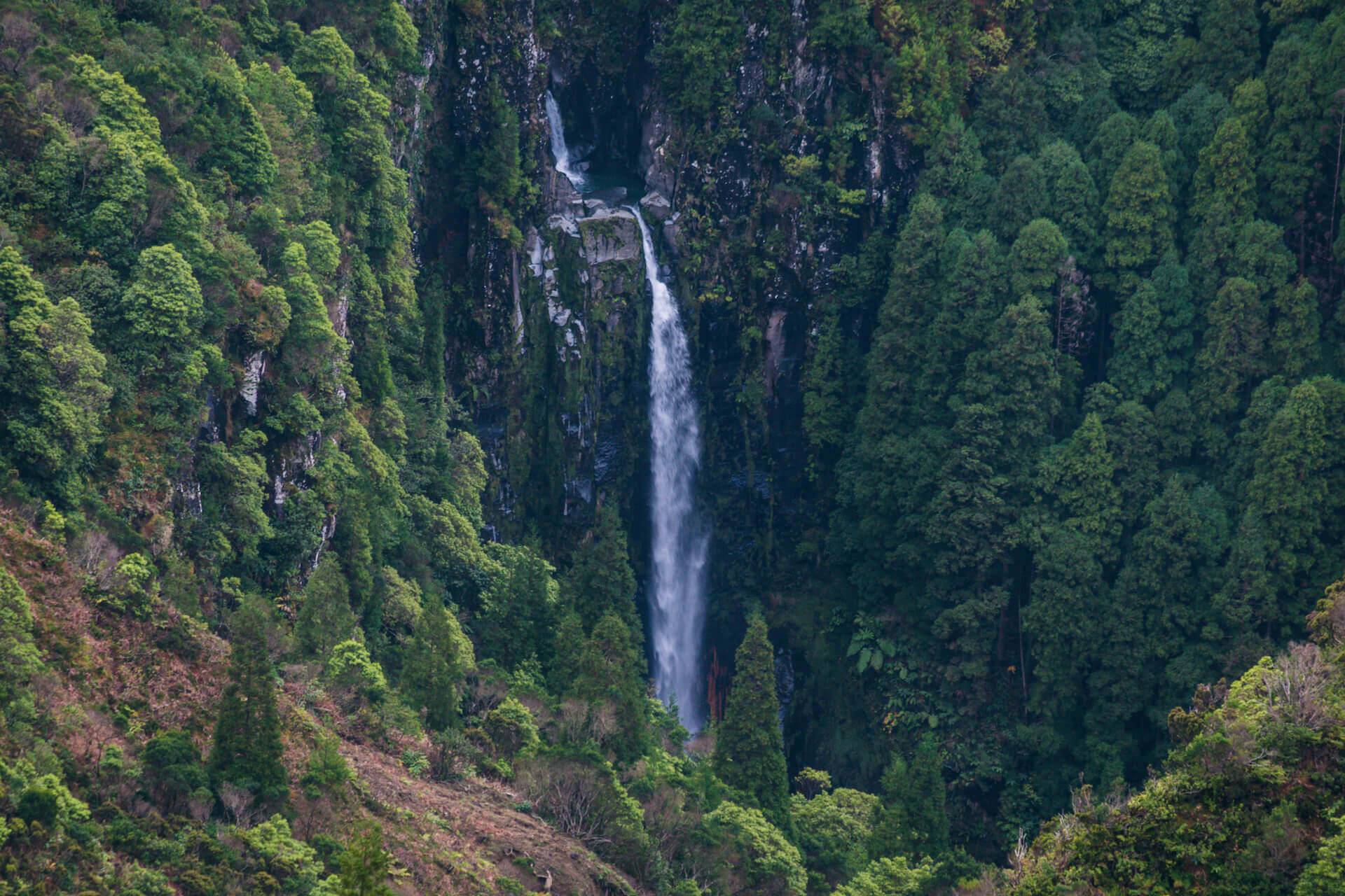 Monte Escuro Waterfall